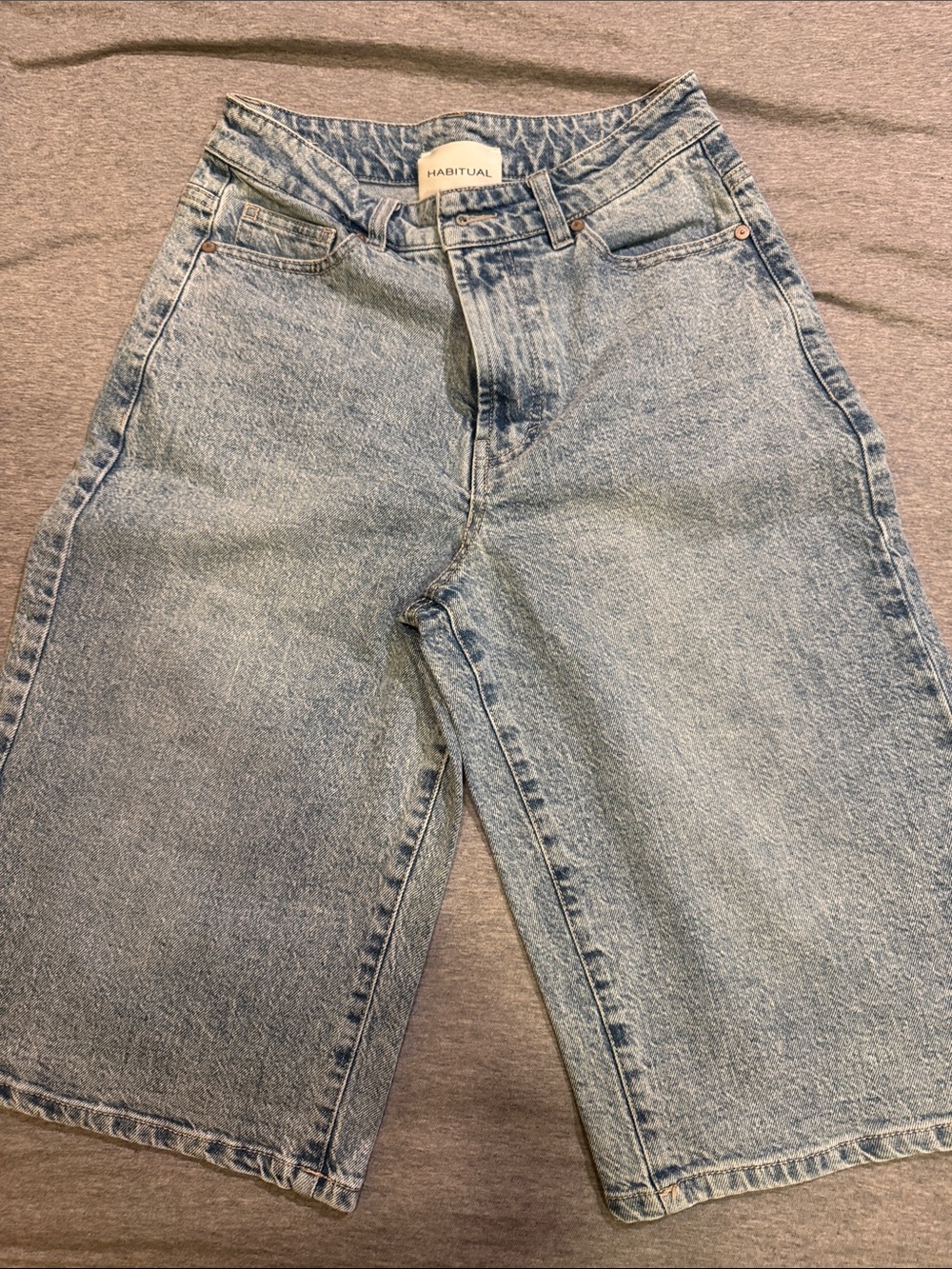 Habitual Light Wash Relaxed Denim Jeans